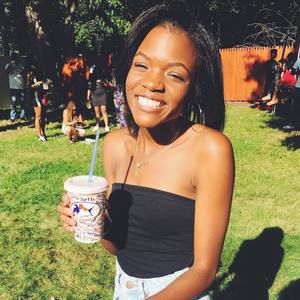 Meet your Posher, Maddie